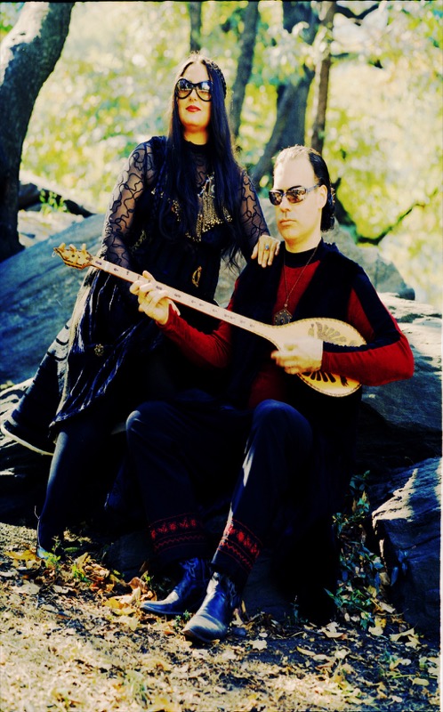 Simaku & Robert Nolfe duo performance